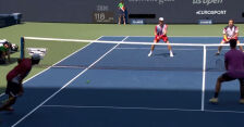 Ładna akcja w wykonaniu Rama w 8. gemie 1. seta finału gry podwójnej w US Open