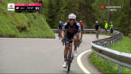 Kibic jechał obok kolarzy na 20. etapie Giro d’Italia