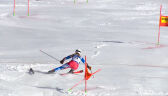 Problemy Lamure z nartą w 2. przejeździe małego finału w slalomie równoległym