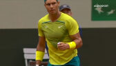Świetne zagranie Nadala w 2. gemie 1. seta finału Roland Garros