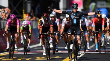 Zaskoczył wszystkich. Pierwszy włoski triumf w Giro d'Italia 2022