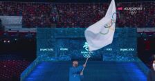 Pekin 2022. Przekazanie flagi olimpijskiej Mediolanowi i Cortinie d'Ampezzo