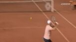 Świetna akcja w wykonaniu Hurkacza w 6. gemie starcia z Goffinem w Roland Garros