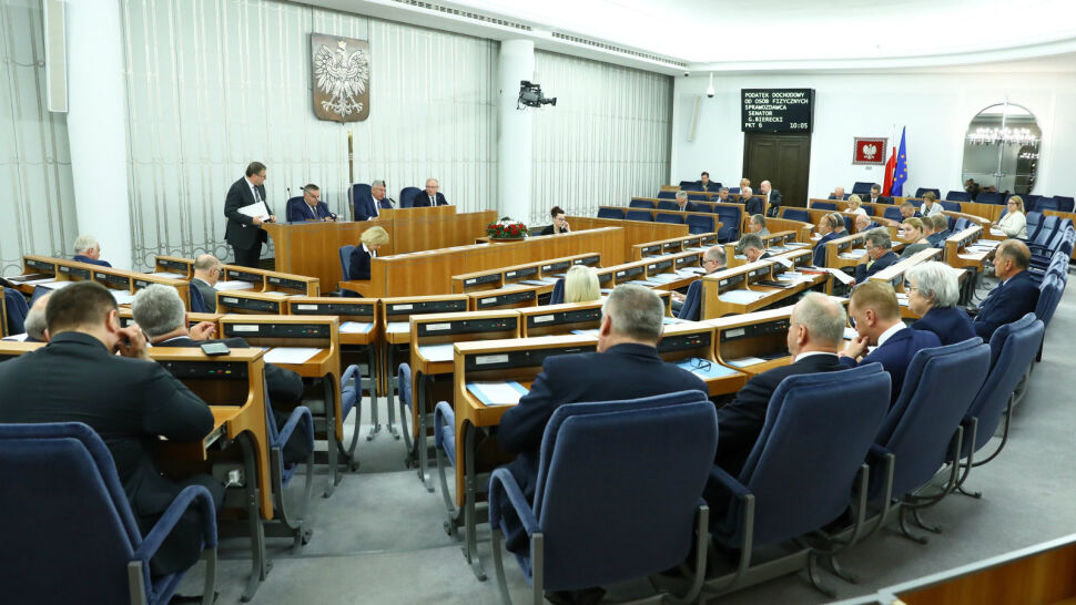 Senat przegłosował obniżkę pensji dla parlamentarzystów