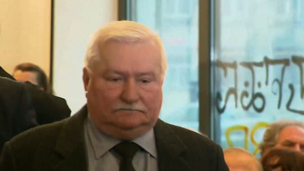 Lech Wałęsa z zarzutem złożenia nieprawdziwych zeznań. "To kolejne oszczerstwo"