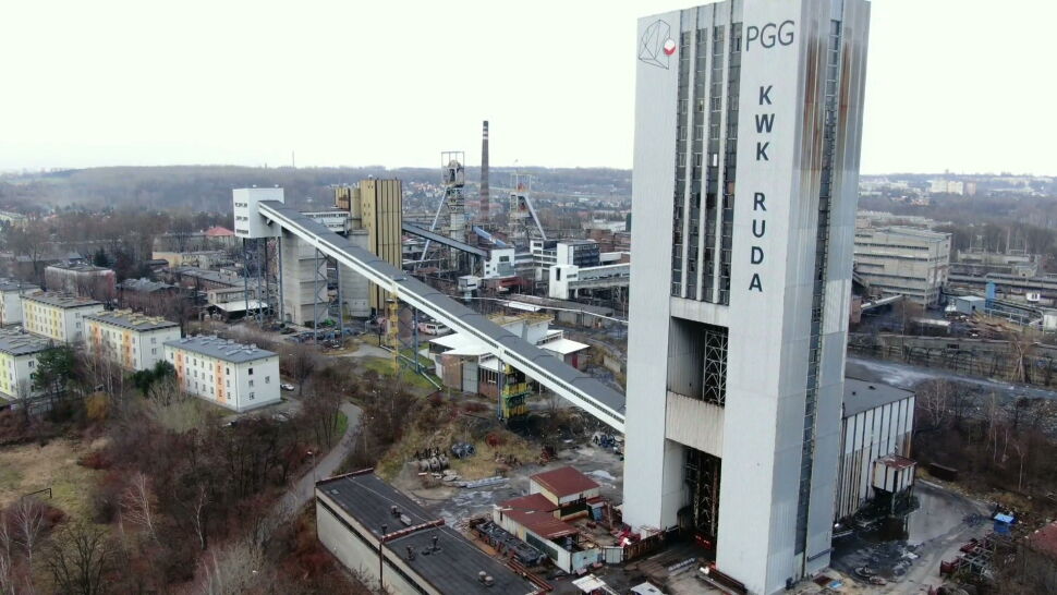 Akcja ratunkowa w kopalni Bielszowice. Ostatni górnik zlokalizowany, nie daje oznak życia